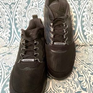 NIKE JORDAN MAX 200 BLACKOUT